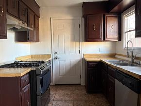 3013  Emmett Street , Dallas Texas 75211