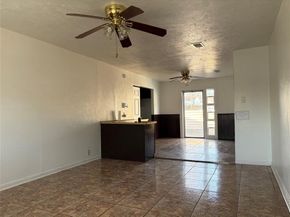 3013  Emmett Street , Dallas Texas 75211