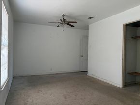 3013  Emmett Street , Dallas Texas 75211
