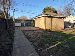 3013  Emmett Street , Dallas Texas 75211