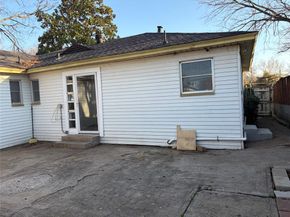 3013  Emmett Street , Dallas Texas 75211