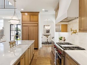 7153  Cornelia Lane , Dallas Texas 75214