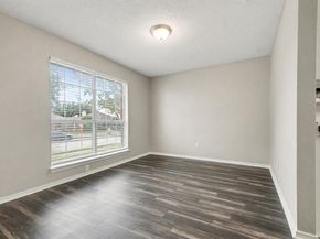 1327 E Branch Hollow Drive , Carrollton Texas 75007