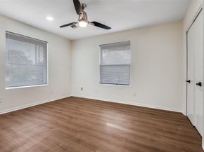 713  Hilltop Circle , DeSoto Texas 75115