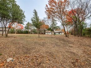 713  Hilltop Circle , DeSoto Texas 75115