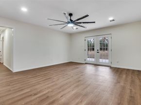 713  Hilltop Circle , DeSoto Texas 75115