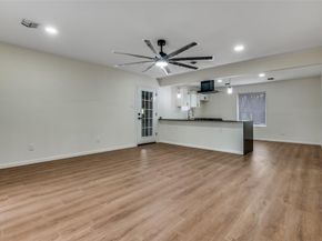 713  Hilltop Circle , DeSoto Texas 75115