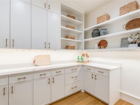6016  Del Roy Drive , Dallas Texas 75230
