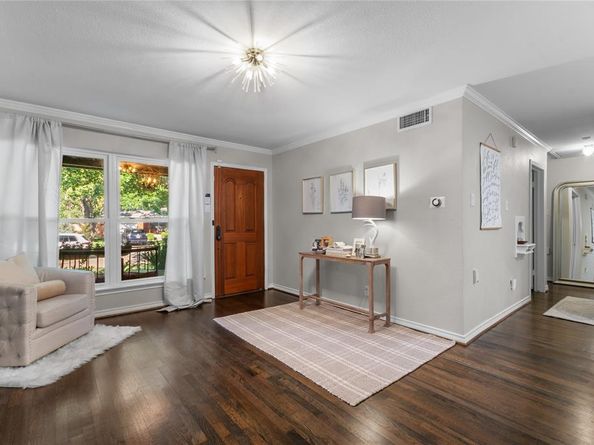 11621  Tuscany Way , Dallas Texas 75218