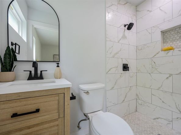 10877  Mandalay Drive , Dallas Texas 75228