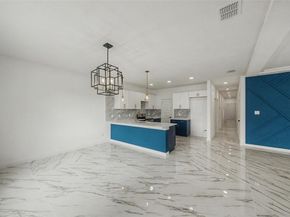 4617  Merida Avenue , Fort Worth Texas 76115