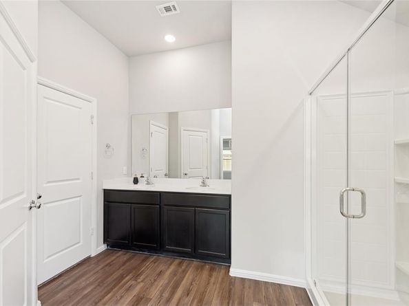 1421  Avalon Court , Celina Texas 75009