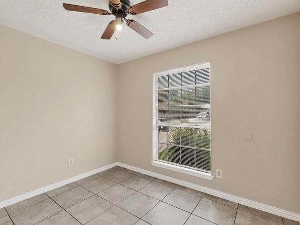 5908  Willow Valley Drive , Arlington Texas 76017