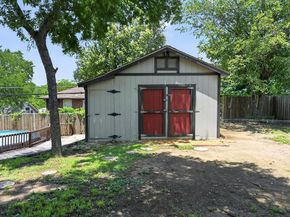 3319  Irwindell Boulevard , Dallas Texas 75211