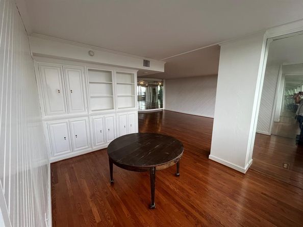 5200  Keller Springs Road  1236, Dallas Texas 75248