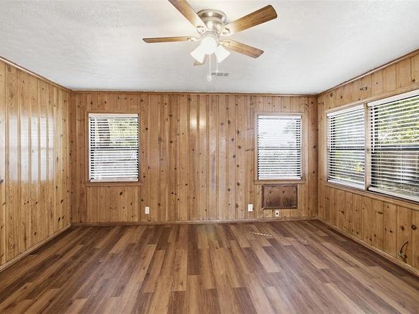3015  Anzio Drive , Dallas Texas 75224