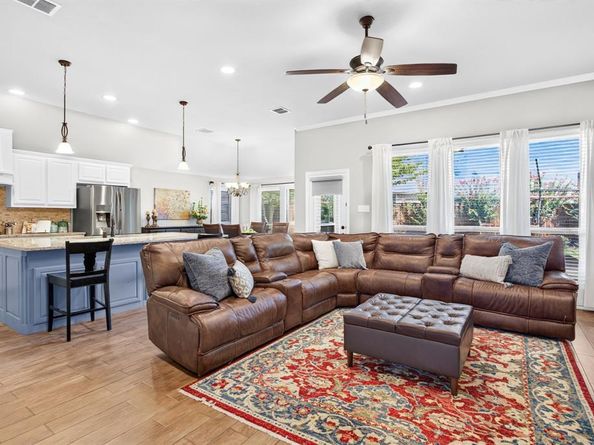 11000  Wanamaker Drive , Benbrook Texas 76126