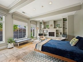 2203  Allen Street , Dallas Texas 75204