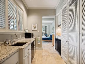 2203  Allen Street , Dallas Texas 75204