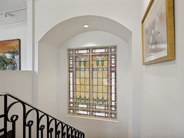 2203  Allen Street , Dallas Texas 75204