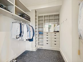 2203  Allen Street , Dallas Texas 75204