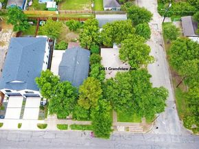 1001  Grandview Avenue , Dallas Texas 75223