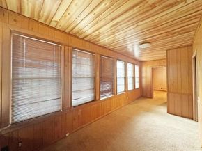 1001  Grandview Avenue , Dallas Texas 75223
