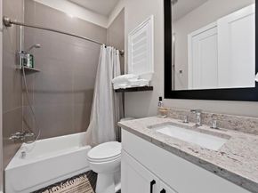 406  Mills Street , Fort Worth Texas 76102