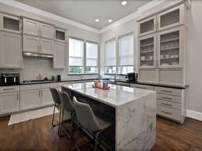 406  Mills Street , Fort Worth Texas 76102