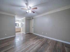 708  Baruna Circle , Garland Texas 75043
