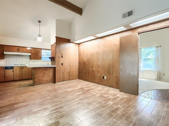 10615  Swallow Lane , Dallas Texas 75218