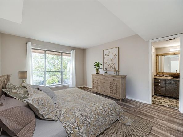 10532  Stone Canyon Road  209, Dallas Texas 75230