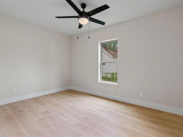 1404 E Baltimore Avenue , Fort Worth Texas 76104