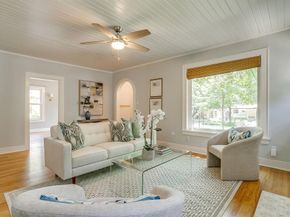 4004  El Campo Avenue , Fort Worth Texas 76107