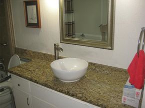4320 S Bellaire Drive S 114W, Fort Worth Texas 76109