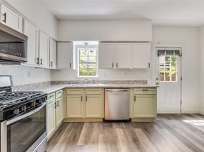 2857 W 12th Street , Dallas Texas 75211