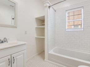 2857 W 12th Street , Dallas Texas 75211