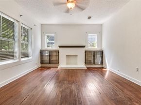 2857 W 12th Street , Dallas Texas 75211