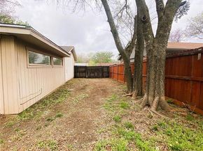 1123  Saturn Drive , Cedar Hill Texas 75104