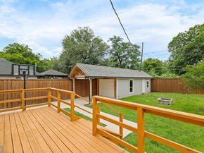 830 W Canty Street , Dallas Texas 75208
