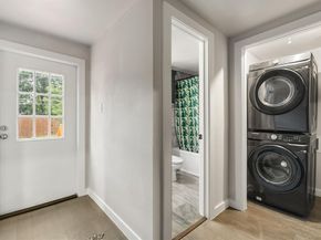 830 W Canty Street , Dallas Texas 75208