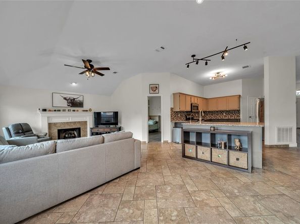 2604  Hackberry Creek , Mesquite Texas 75181