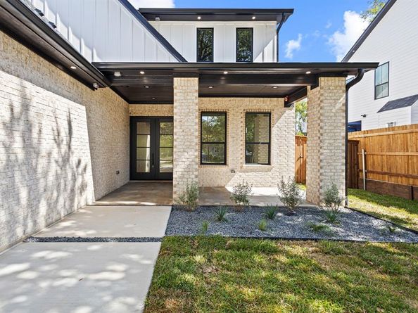 4016  Baker Avenue , Dallas Texas 75212