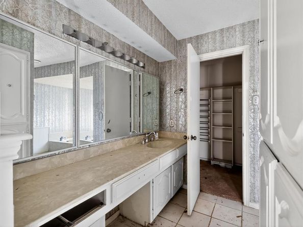 9706  Trevor Drive , Dallas Texas 75243