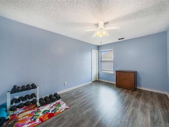 2501  Great Bear Lane , Denton Texas 76210