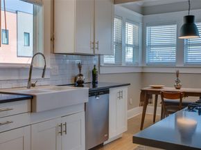 413 W 9th Street , Dallas Texas 75208