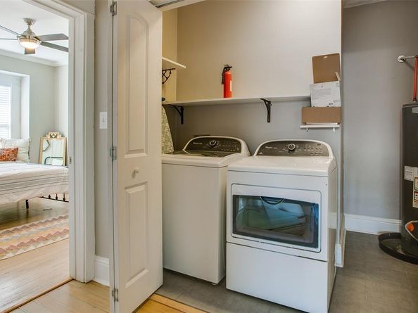413 W 9th Street , Dallas Texas 75208