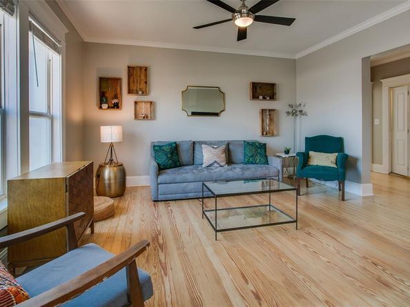 413 W 9th Street , Dallas Texas 75208