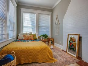 413 W 9th Street , Dallas Texas 75208