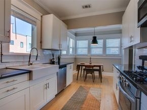 413 W 9th Street , Dallas Texas 75208